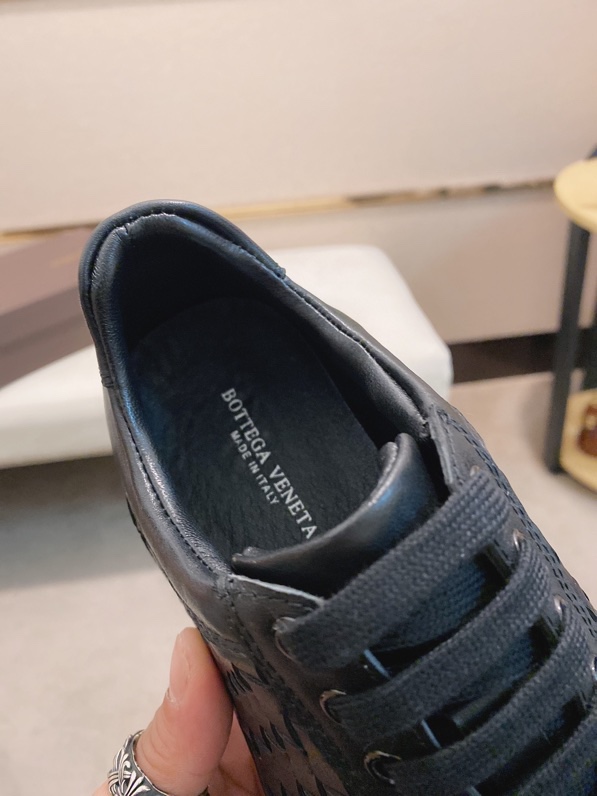 Bottega Veneta Casual Shoes